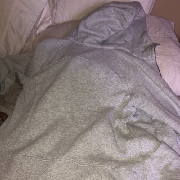 Lululemon sweater - Picture 3 of 4